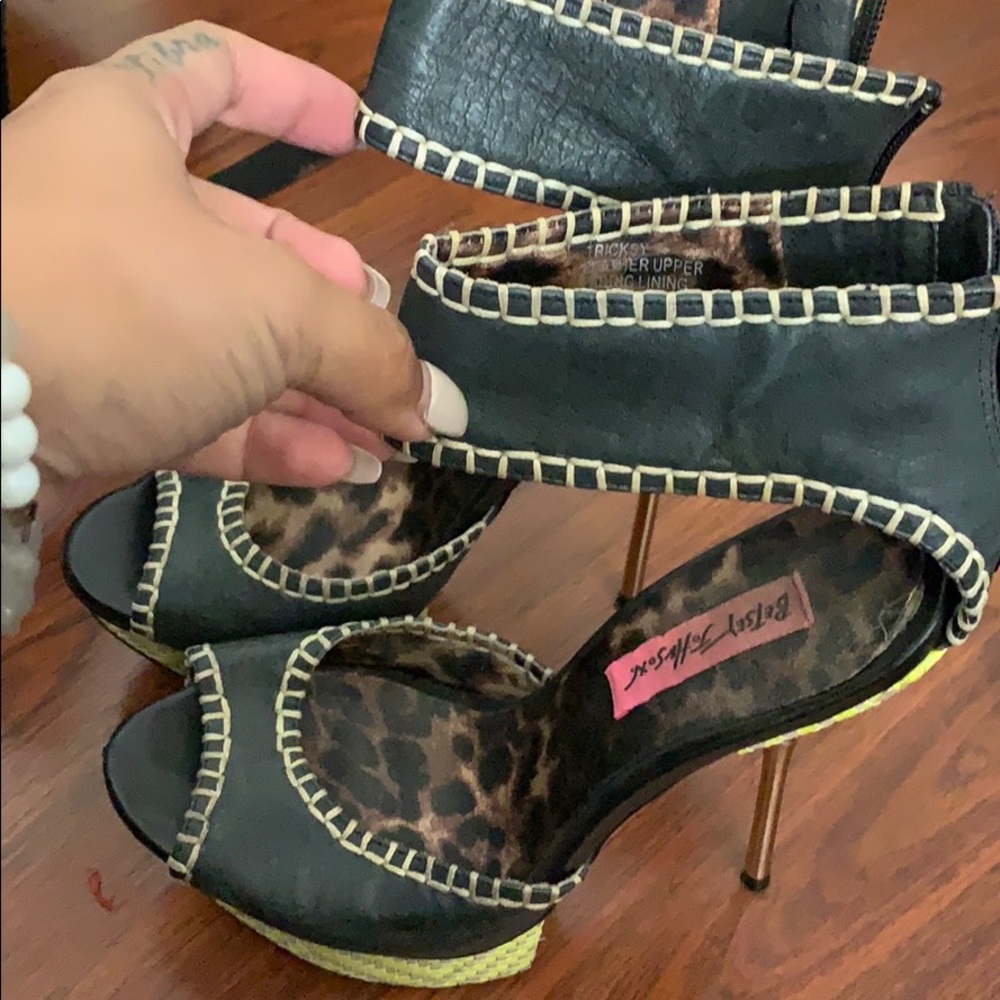 Betsey Johnson “TRICKSY”  platform strap heels